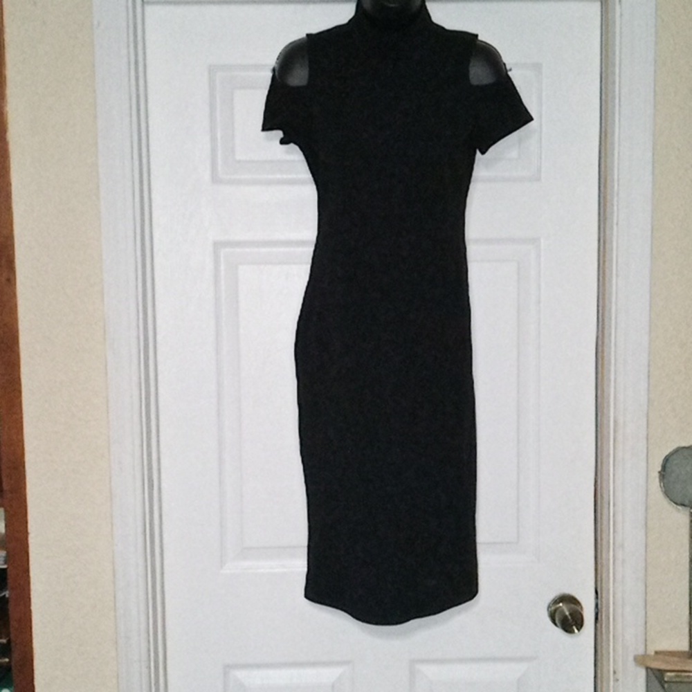 Olivia Matthews black small dress